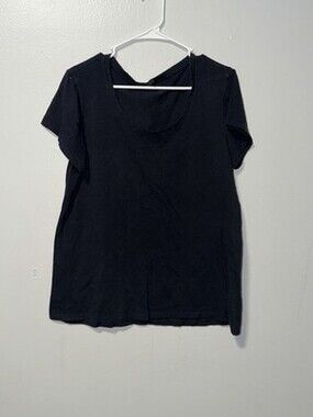 Woman’s Black Short Sleeve Shirt